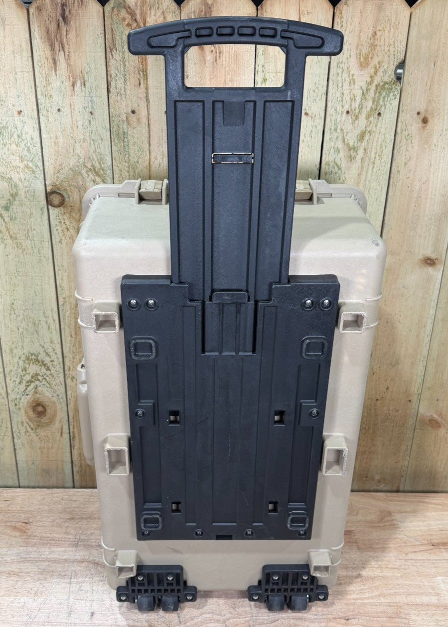 Pelican 1650 Protector Case Tan Rolling Waterproof Good Condition AB
