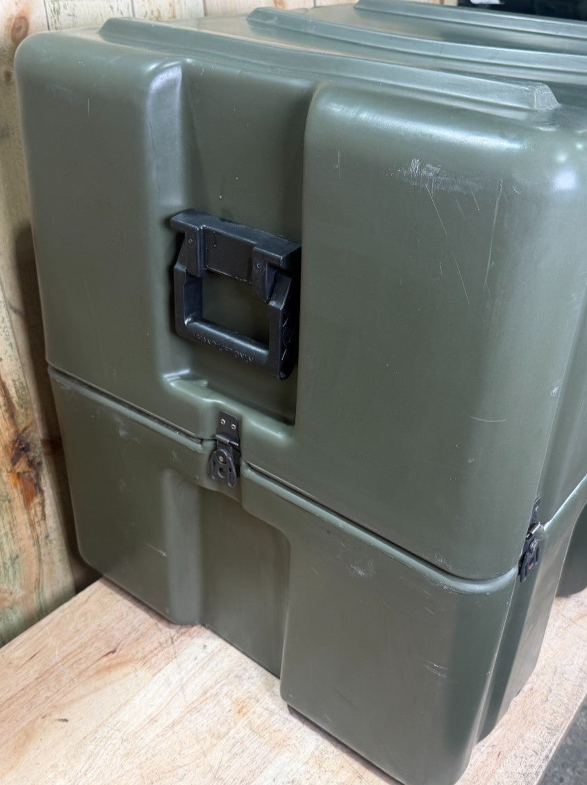 Hardigg Footlocker  25.5x23.5x28” Green Large Case  Military Waterproof