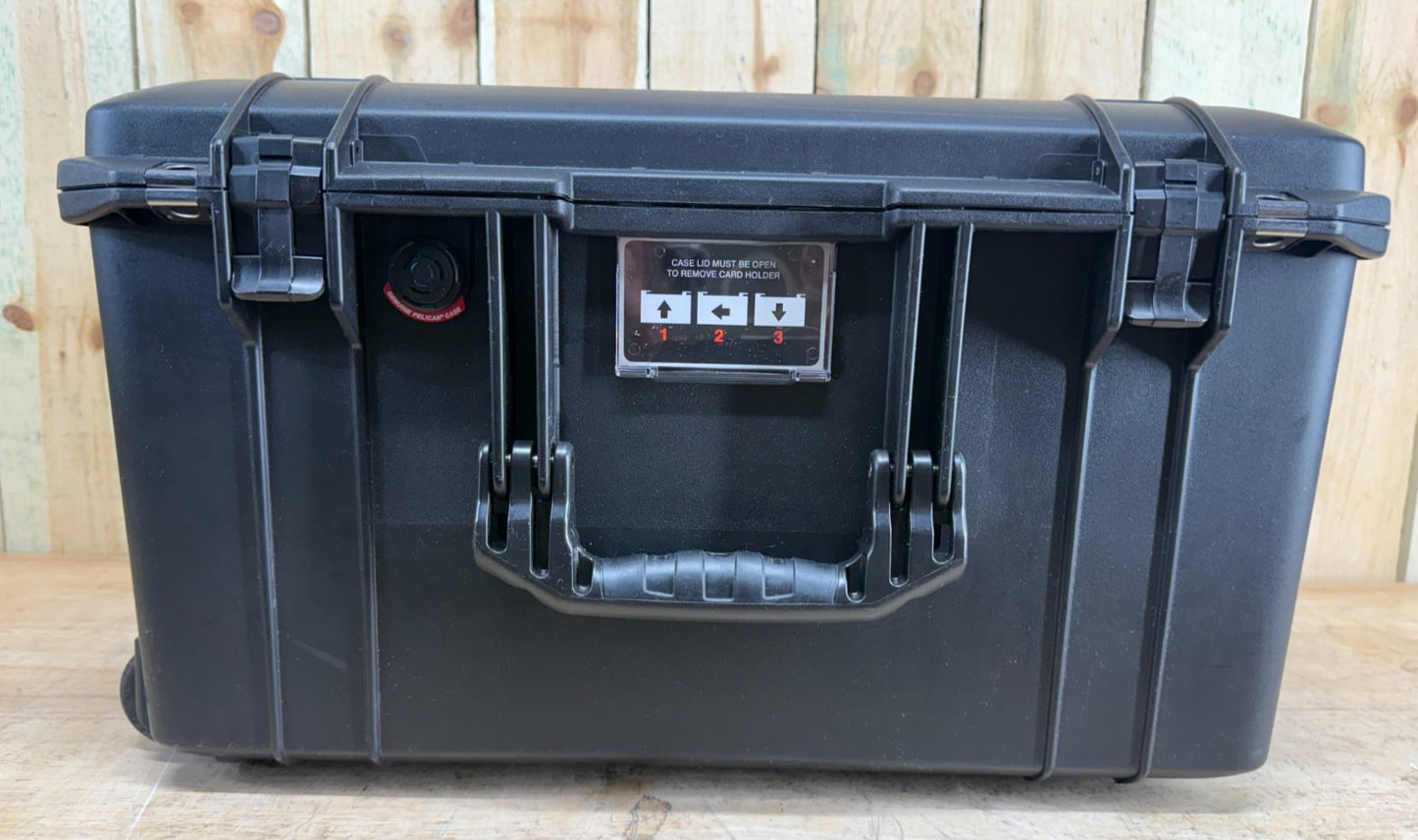 Pelican Air 1607 Hard Case Protector Rolling Black Good Condition AB Free Ship