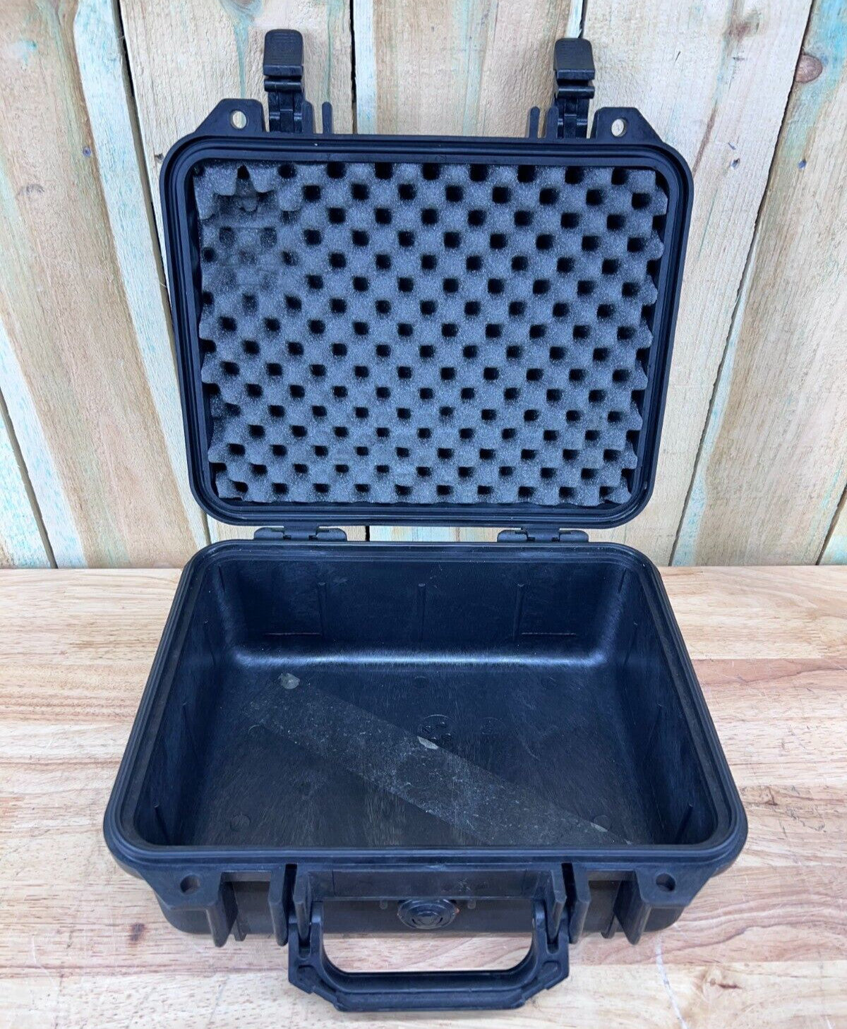 Pelican 1400 Protector Case Handheld Black Good Condition A/B Free Shipping