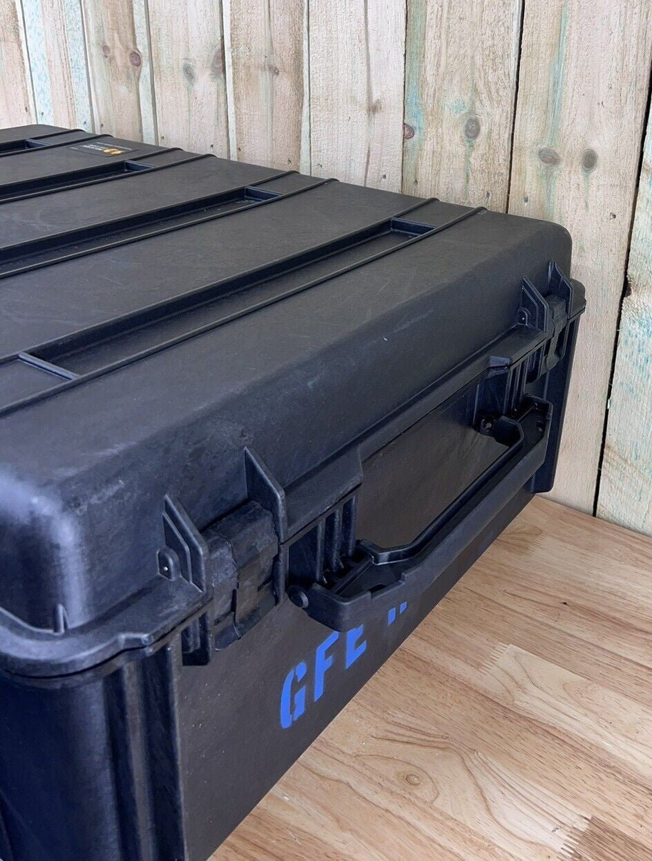 Pelican 1730 Protector Large Waterproof Transport Storage Case Rolling