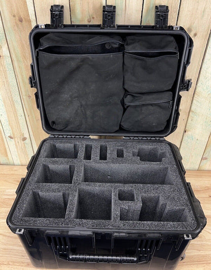 SKB 2317-14 iSeries Waterproof Rolling Case Black Good Condition A/B Free Ship