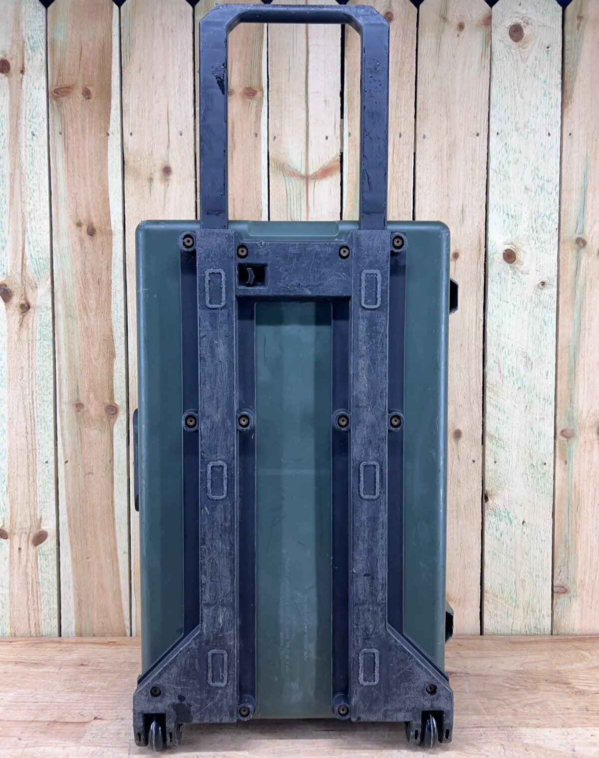 Pelican iM2975 Storm Case Rolling Waterproof Green Good Condition AB
