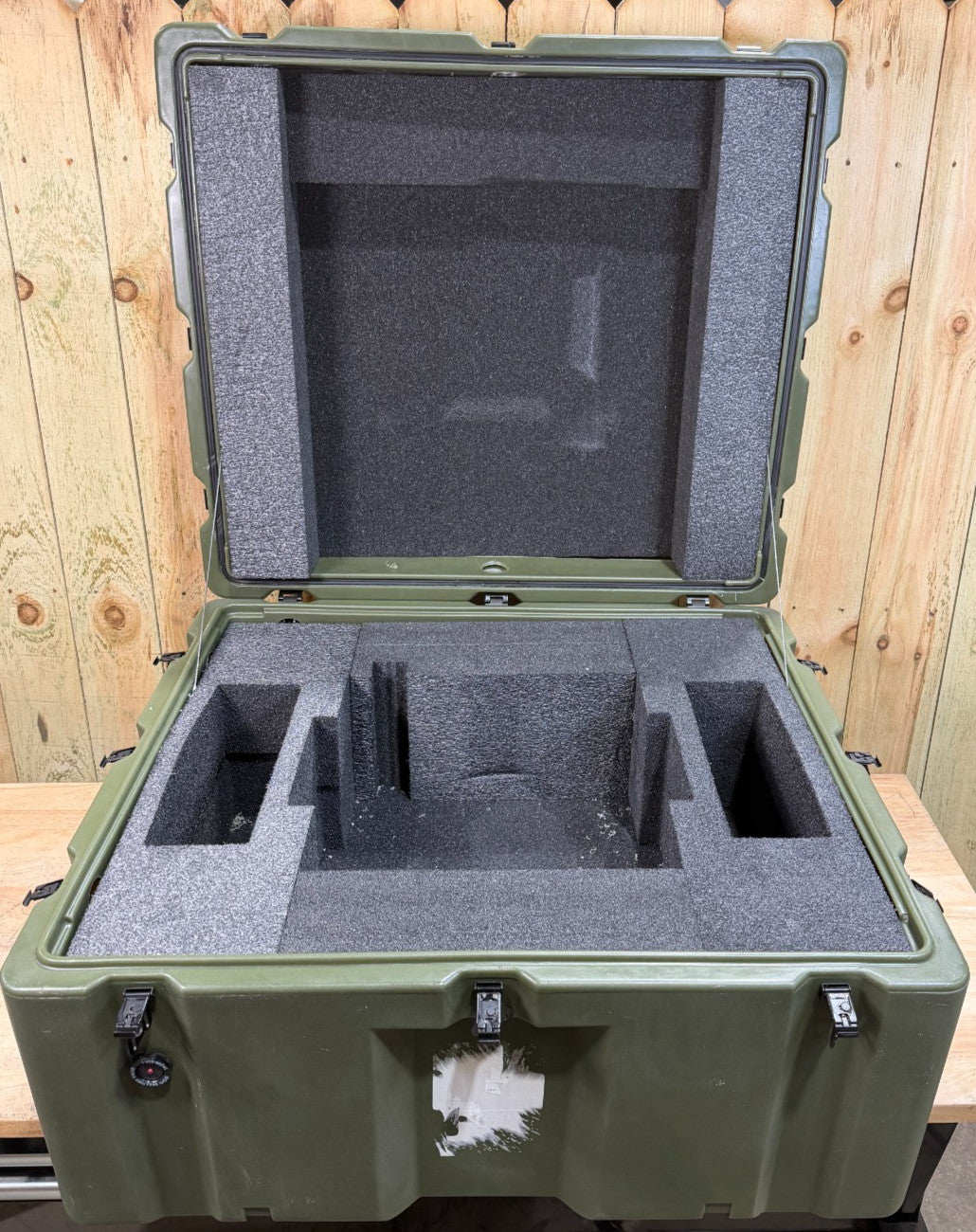 Pelican Hardigg Rolling Case 32x28x20.5" Green Military Waterproof Footlocker