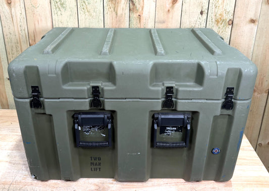 Pelican Hardigg 33x21x21.5" Rolling Footlocker Green Case Military Waterproof
