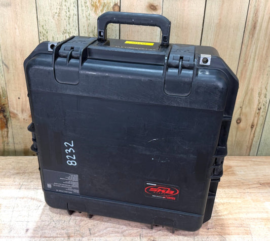 SKB 1717-10 iSeries Waterproof Rolling Case Black Good Condition A/B