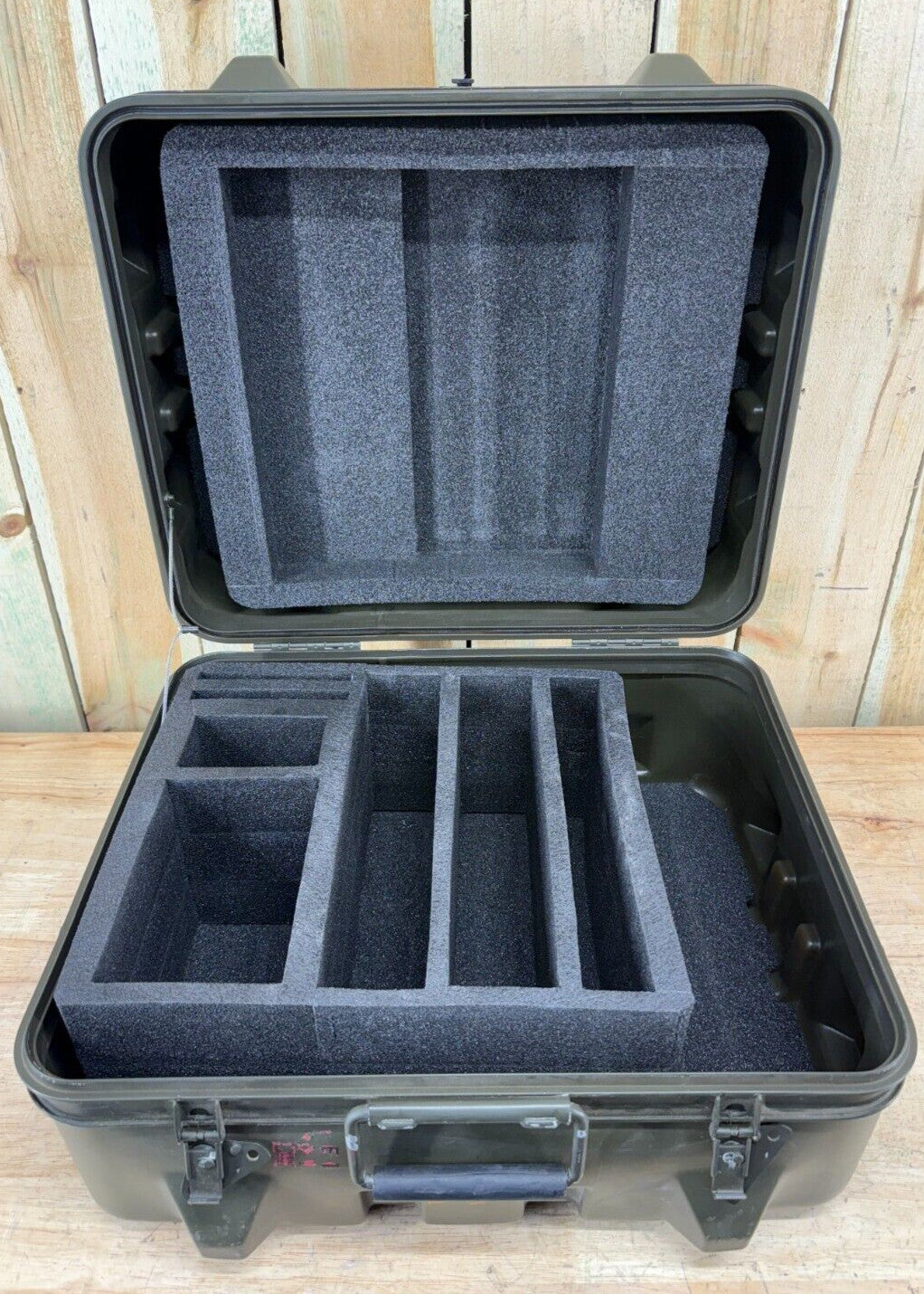 Thermodyne Storage Case 21.5X18X12.5"  Military Waterproof Footlocker Hardigg