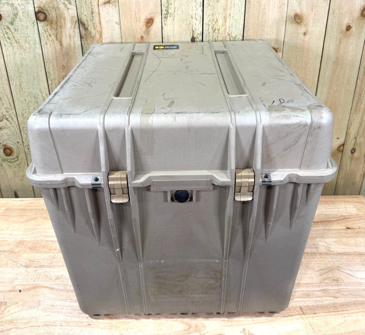 Pelican 0370 Waterproof Tan Case Large Good Condition AB Free Ship