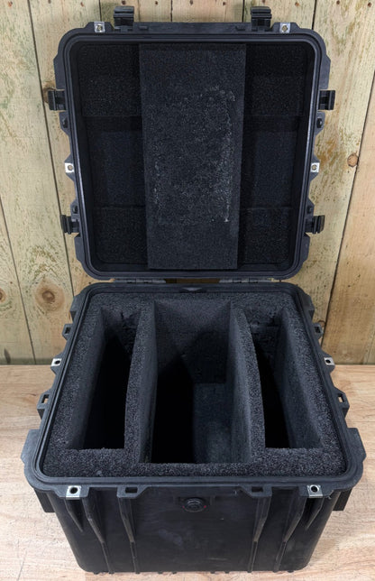Pelican 0340 Black Protector Case Waterproof  Good Condition AB
