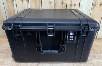 Pelican Air 1637 Hard Case Protector Rolling Black Good Condition AB Free Ship