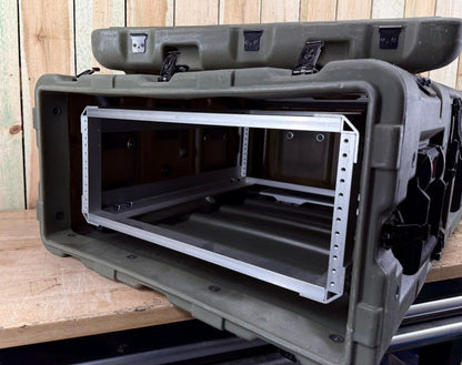 Ameripack Excalibur Server Rack 4U 19" X 24" Waterproof Storage Case W/ Rack