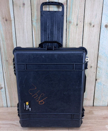 Pelican 1610 Waterproof Rolling Case Black Good Condition AB