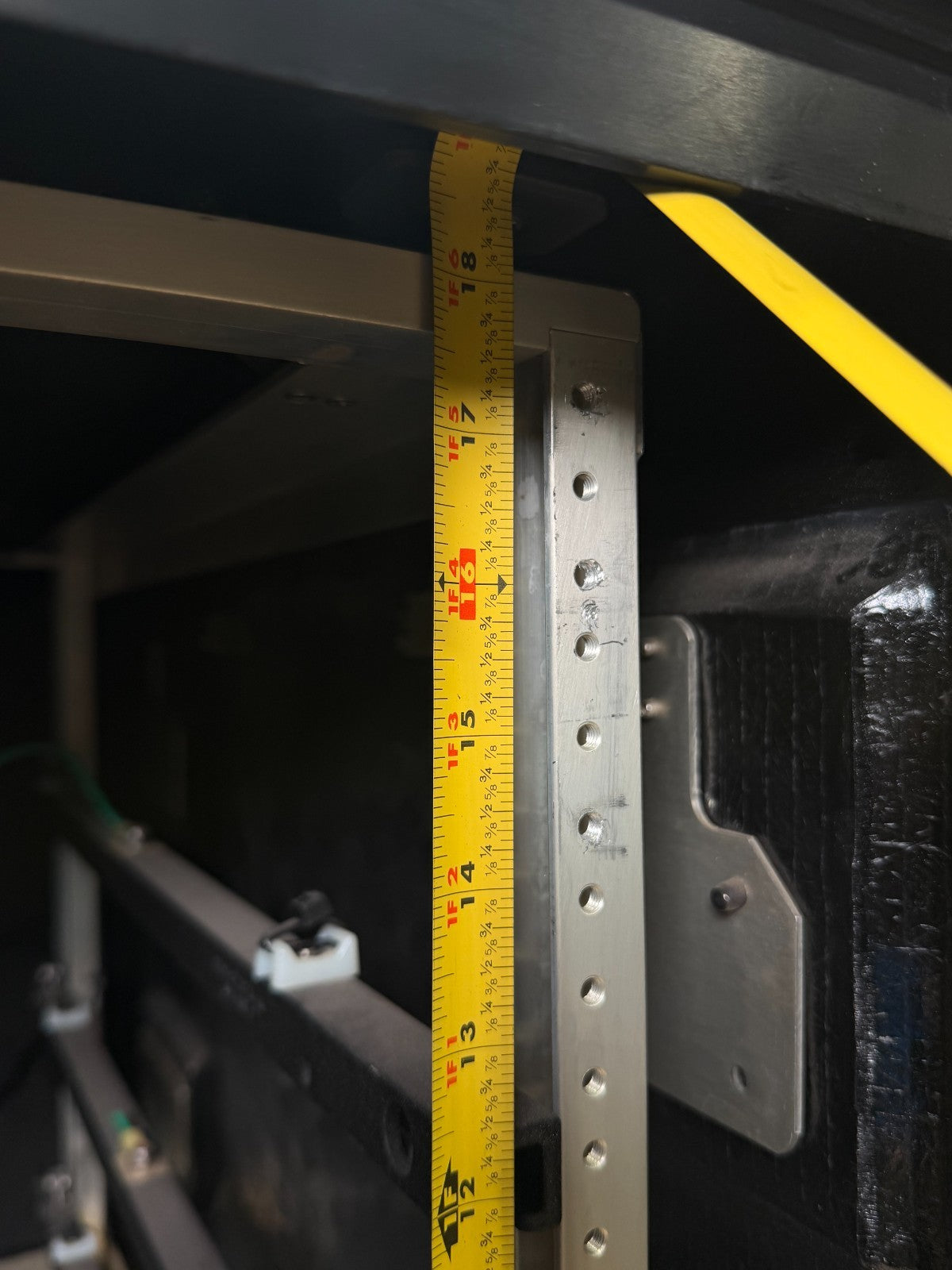 ECS Military Surplus Server Rack 19x24" 10U Fiberglass Case