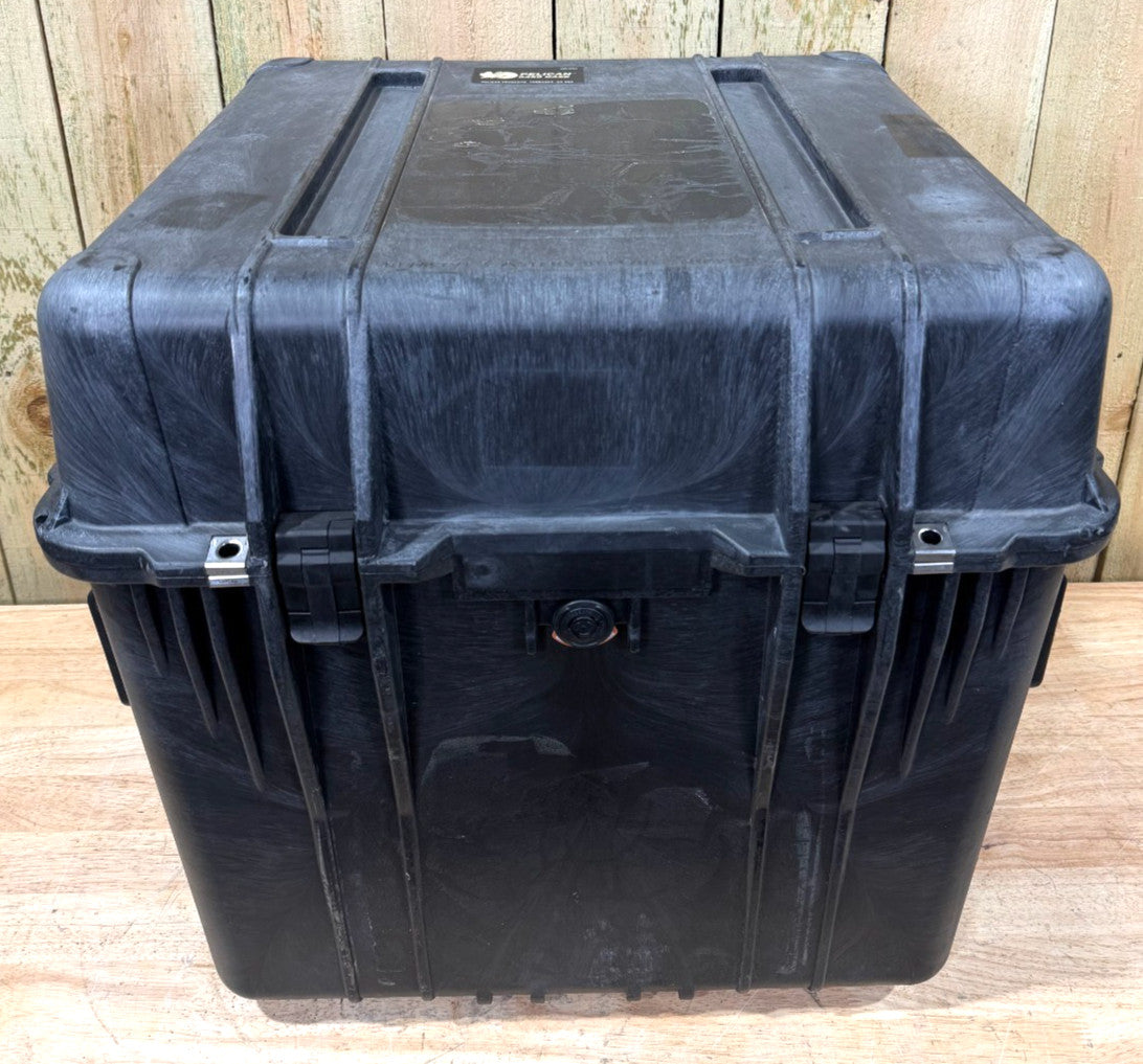 Pelican 0350 Black Hard Case Protector Waterproof Used Condition A/B