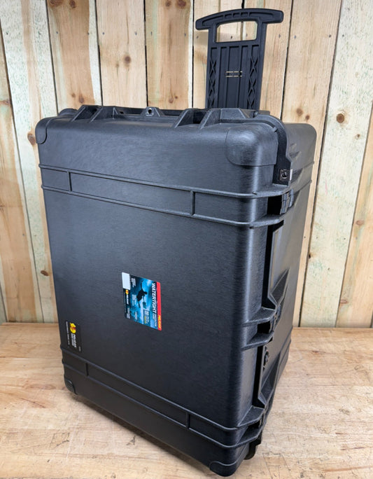Pelican 1660 Protector Case Rolling Waterproof Black Brand New NIB
