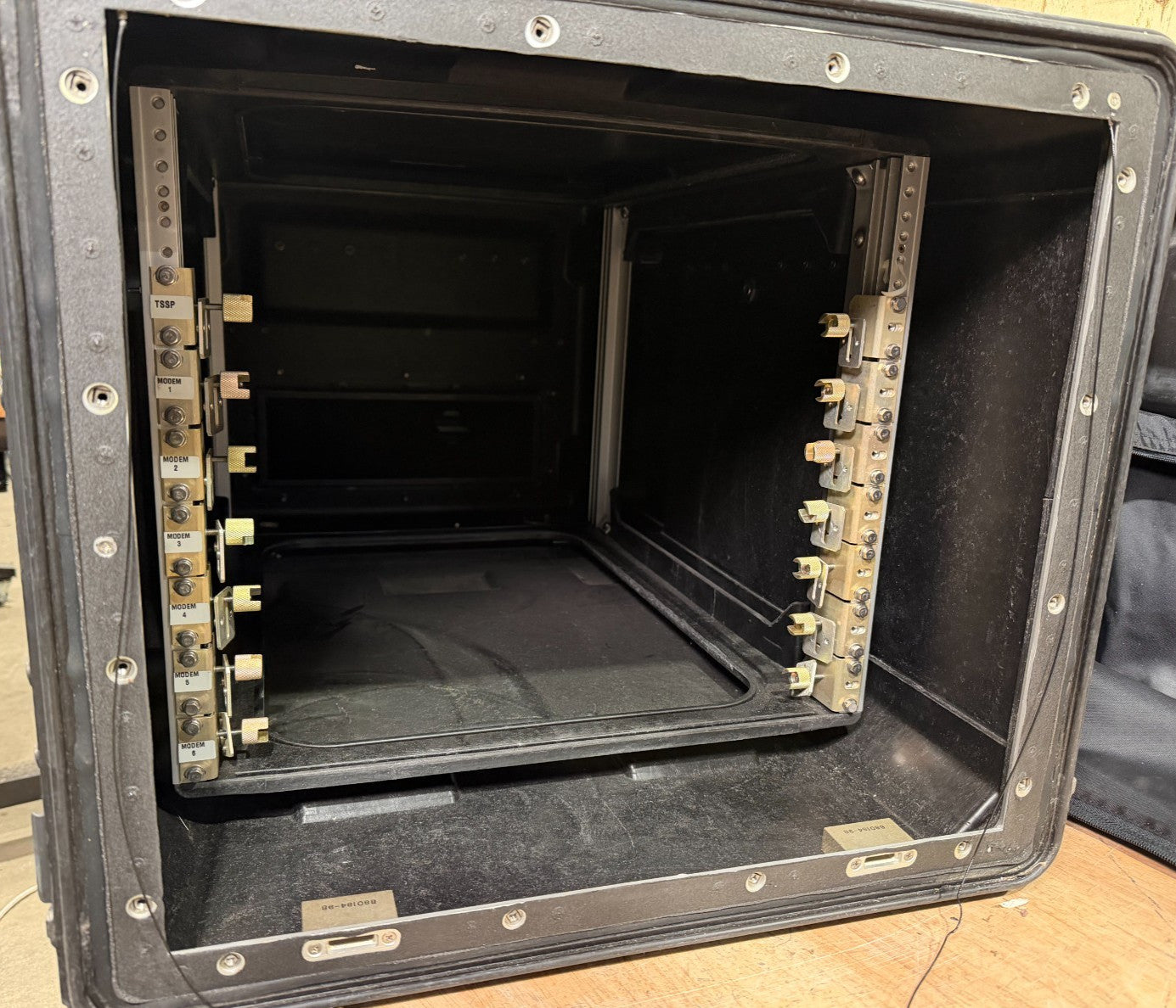 ECS Server Rack 24x19 8U Rack 42x22.5x18.5" Waterproof Storage Case Pelican