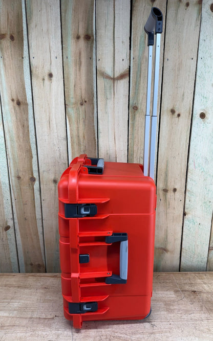 Auer Waterproof Rolling Case 23.5x16x13" Orange Good Condition AB Free Shipping
