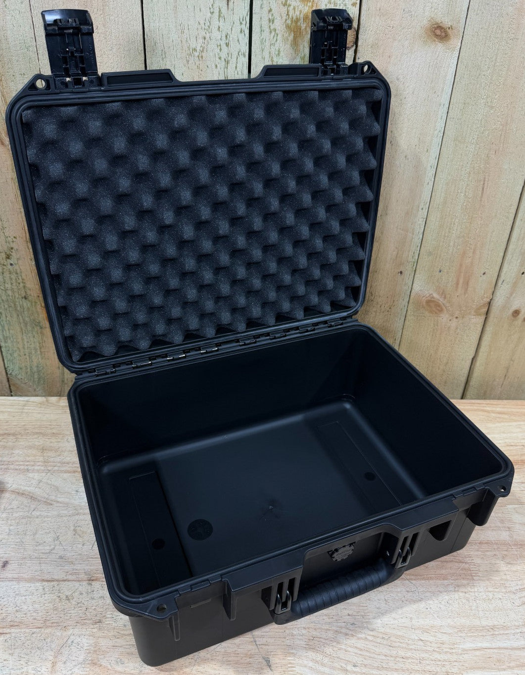 Pelican Storm IM2450 Waterproof Handheld Case W/ Pre Cut Foam Brand New NIB