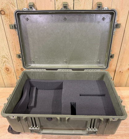 Pelican 1650 Protector Case Green Rolling Waterproof Good Condition AB Free Ship