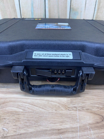 Pelican 1495 Laptop Case Wateproof Handheld Storage New Open Box Waterproof