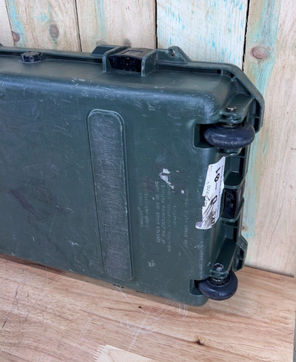 Pelican Storm IM3300 Long Rifle Case Green Rolling Used Condition B/C Free Ship