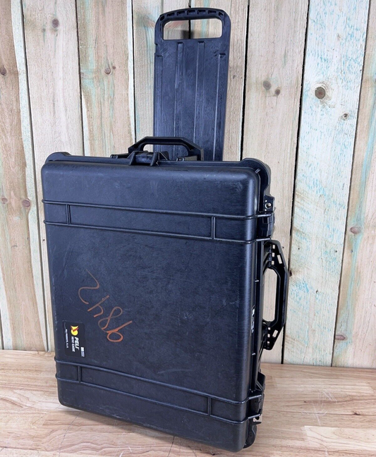 Pelican 1610 Waterproof Rolling Case Black Good Condition AB Free Shipping