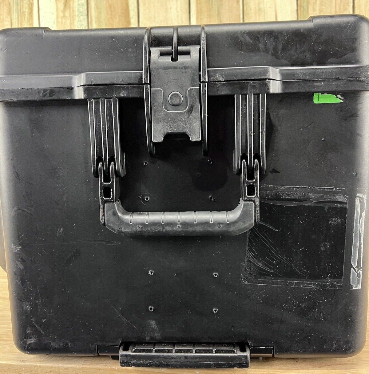 SKB 2317-14 iSeries Waterproof Rolling Case Black Good Condition A/B Free Ship