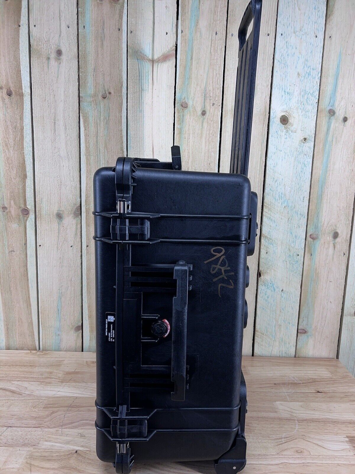 Pelican 1610 Waterproof Rolling Case Black Good Condition AB Free Shipping