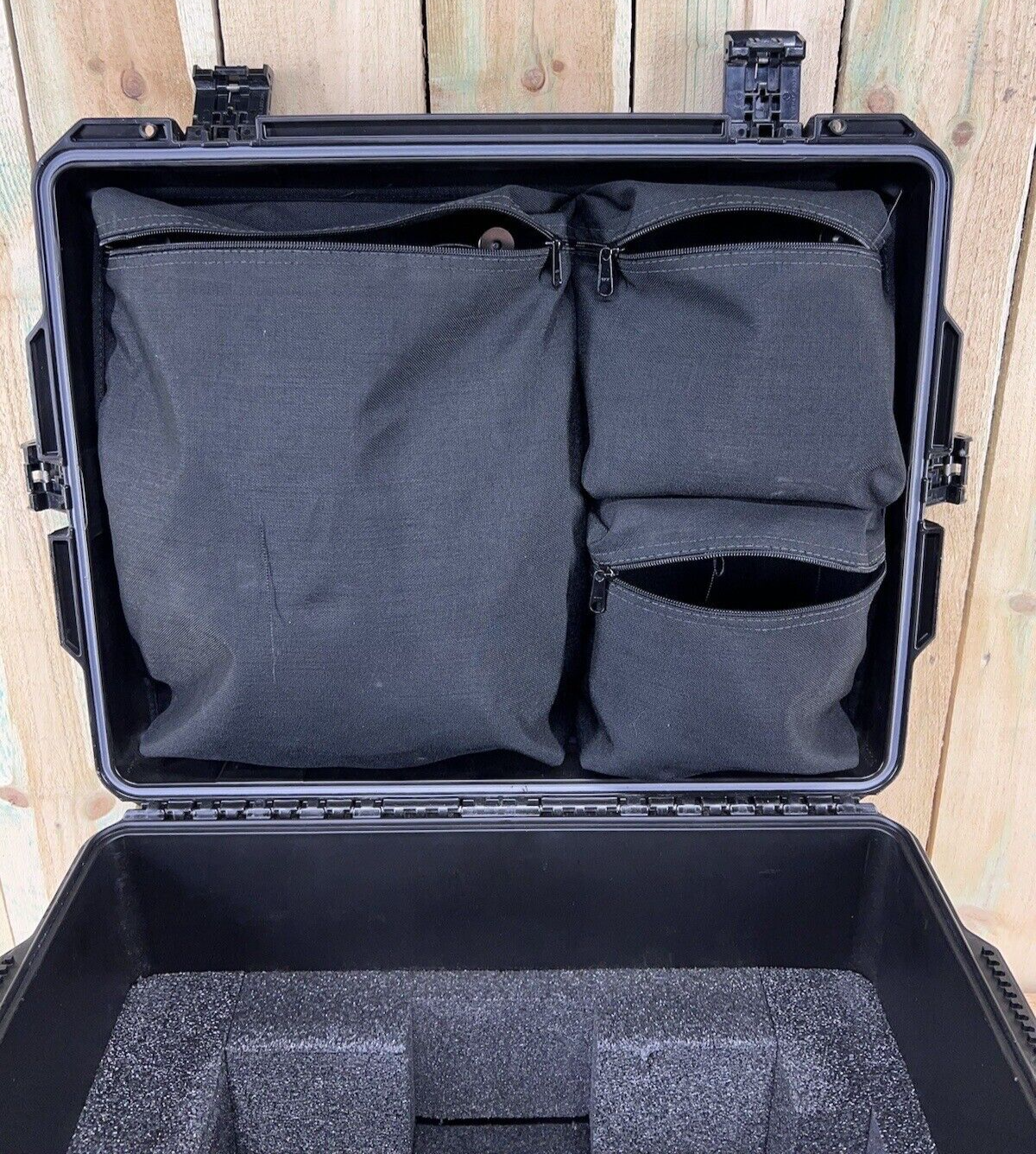 Pelican Storm IM2750 Waterproof Storage Case Free Shipping Great Condition  A/B