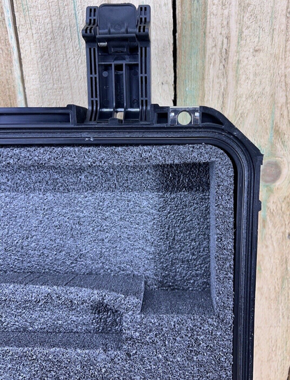 SKB 3I20117 iSeries Waterproof Utility Case Carry On Black Good Condition AB
