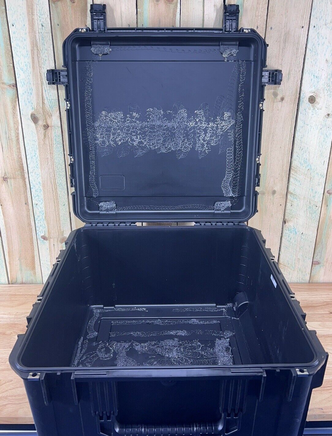 SKB 3I-2424-14 Waterproof Storage Case Wheeled 24”x24”x14” Free UPS Shipping