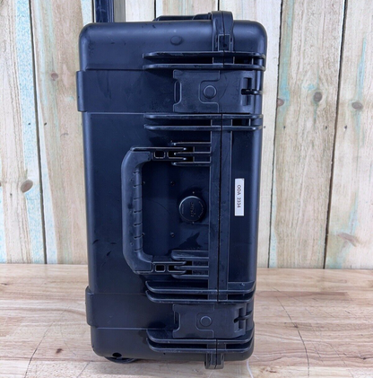 SKB iSeries 1914-8 Waterproof Rolling Case Carry On Great Condition AB