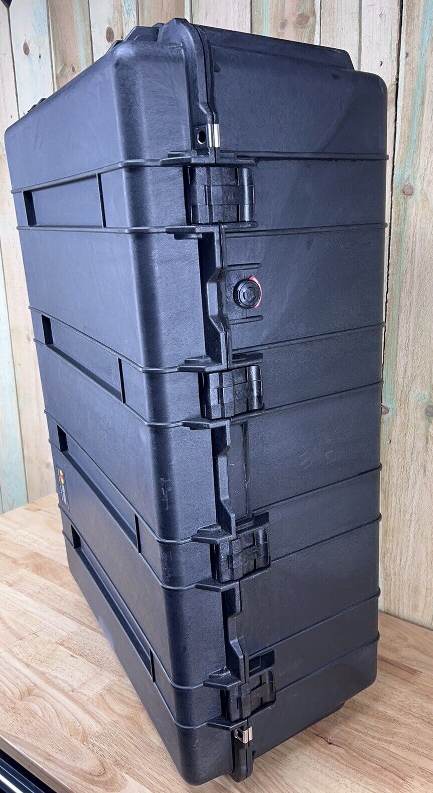 Pelican 1730 Protector Large Waterproof Transport Storage Case Rolling