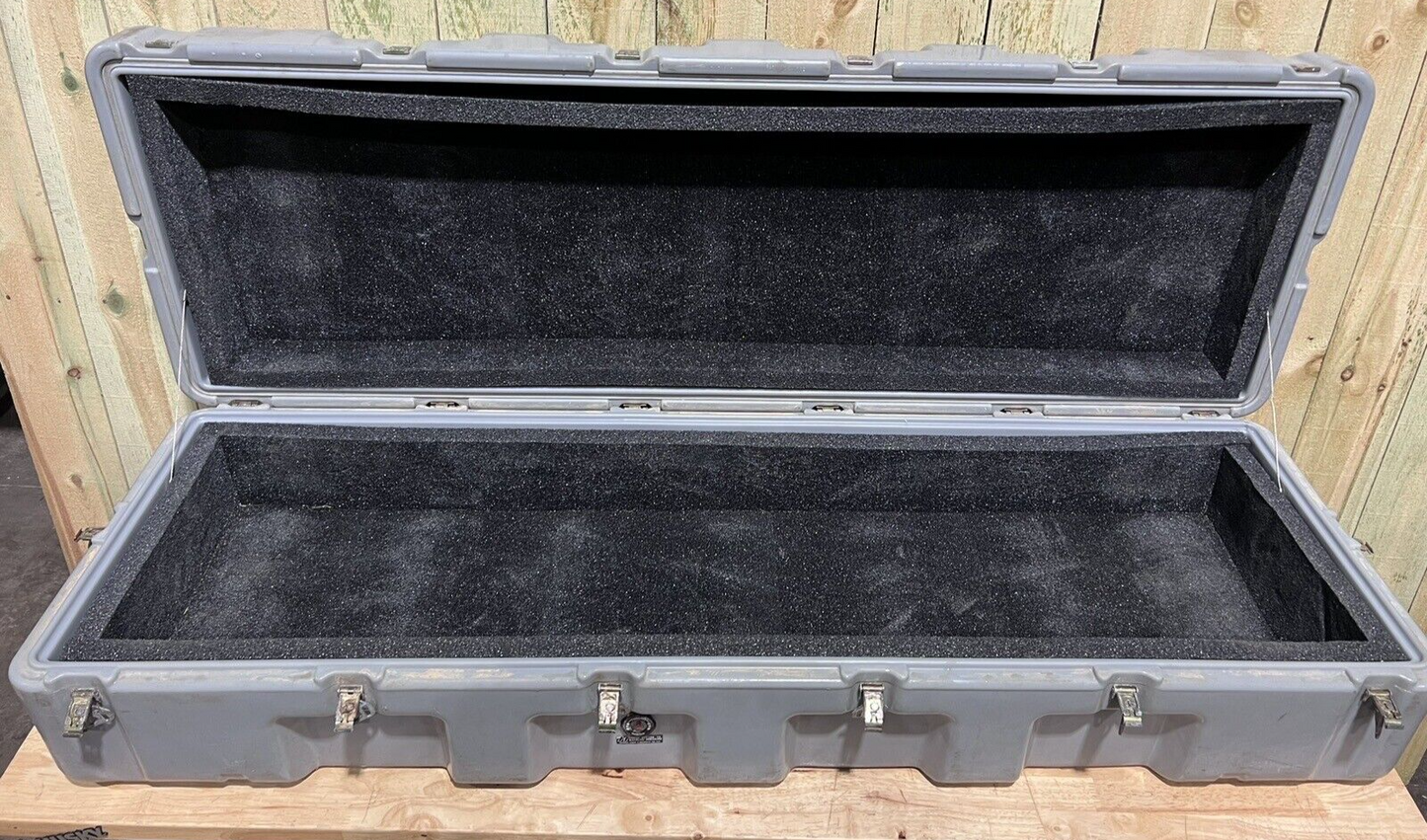 Hardigg Pelican Long Military Case 59” 19.5” 12” Grey Footlocker Waterproof Box