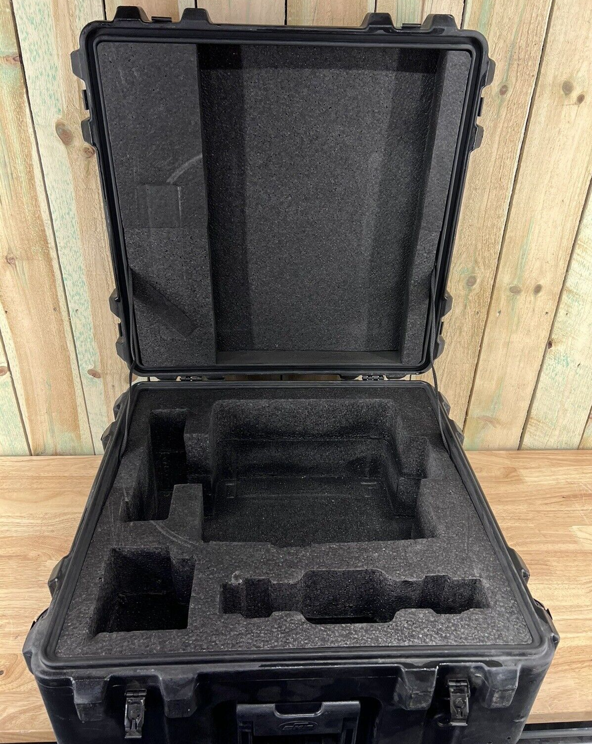 SKB 2222-12 rSeries Footlocker Style Storage Case Trunk 22”x22”x13” Black AB