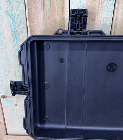 Pelican Storm IM3300 Long Rifle Case Black Rolling Used Condition B/C Free Ship