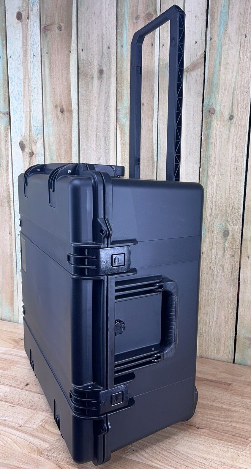 Pelican Storm IM2875 Waterproof Black Storage Case Rolling New Free UPS Shipping