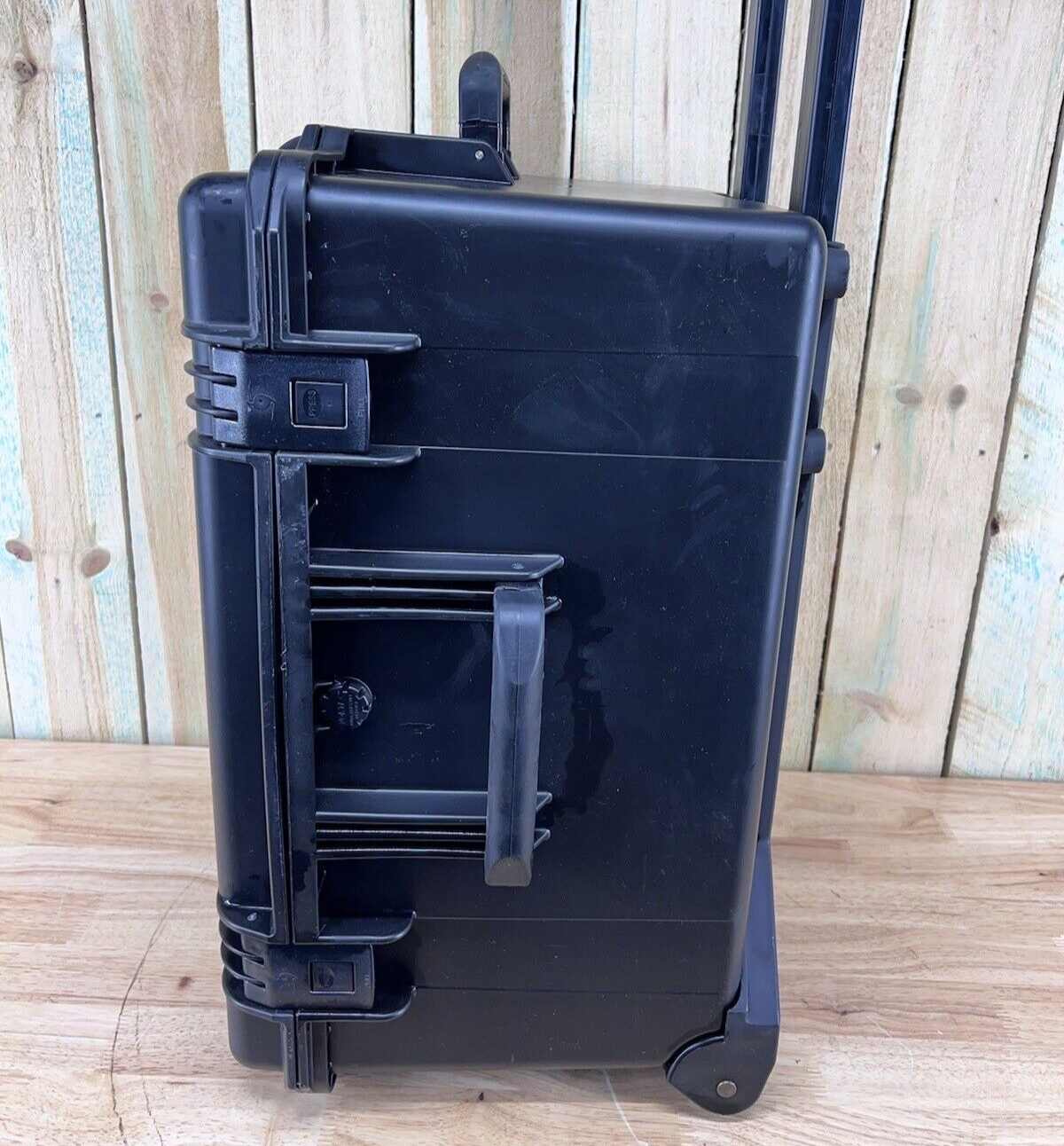 Pelican Storm IM2750 Waterproof Storage Case Free Shipping Great Condition  A/B