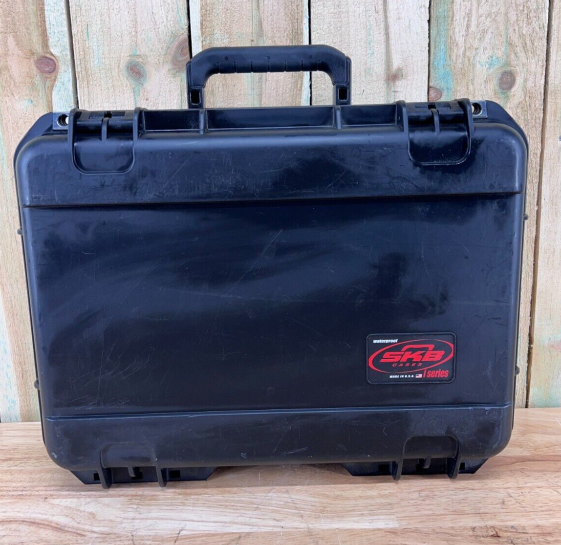 SKB 3I-1813-7B-E Waterproof Storage Case Black Good Condition A/B