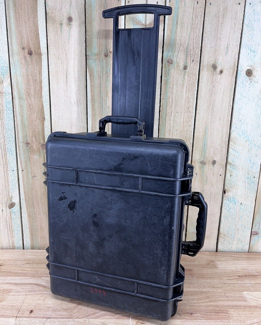 Pelican 1560 Waterproof Rolling Carry On Case Black Good Condition AB Free Ship