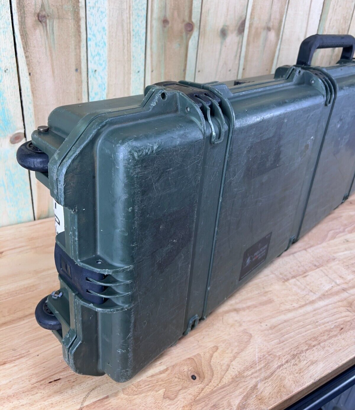 Pelican Storm IM3300 Long Rifle Case Green Rolling Used Condition B/C Free Ship