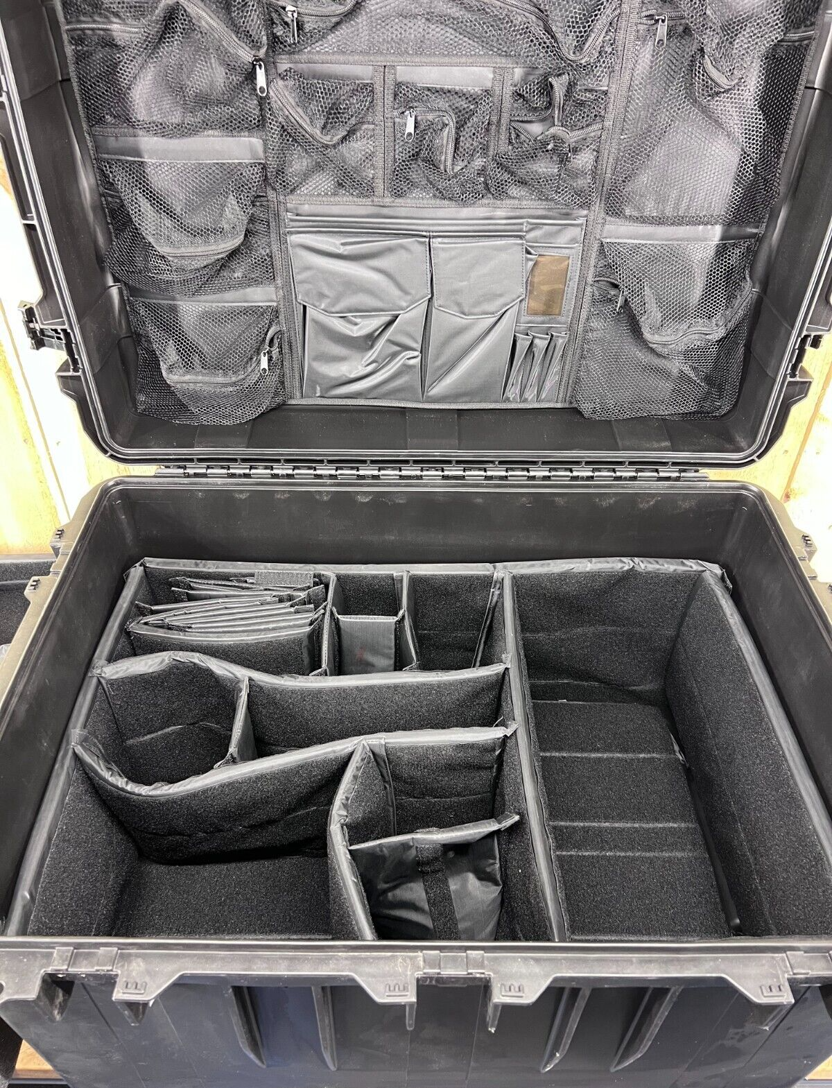 Pelican iM3075 Storm Transport Case W/ Padded Divider Set A/B Free Ship