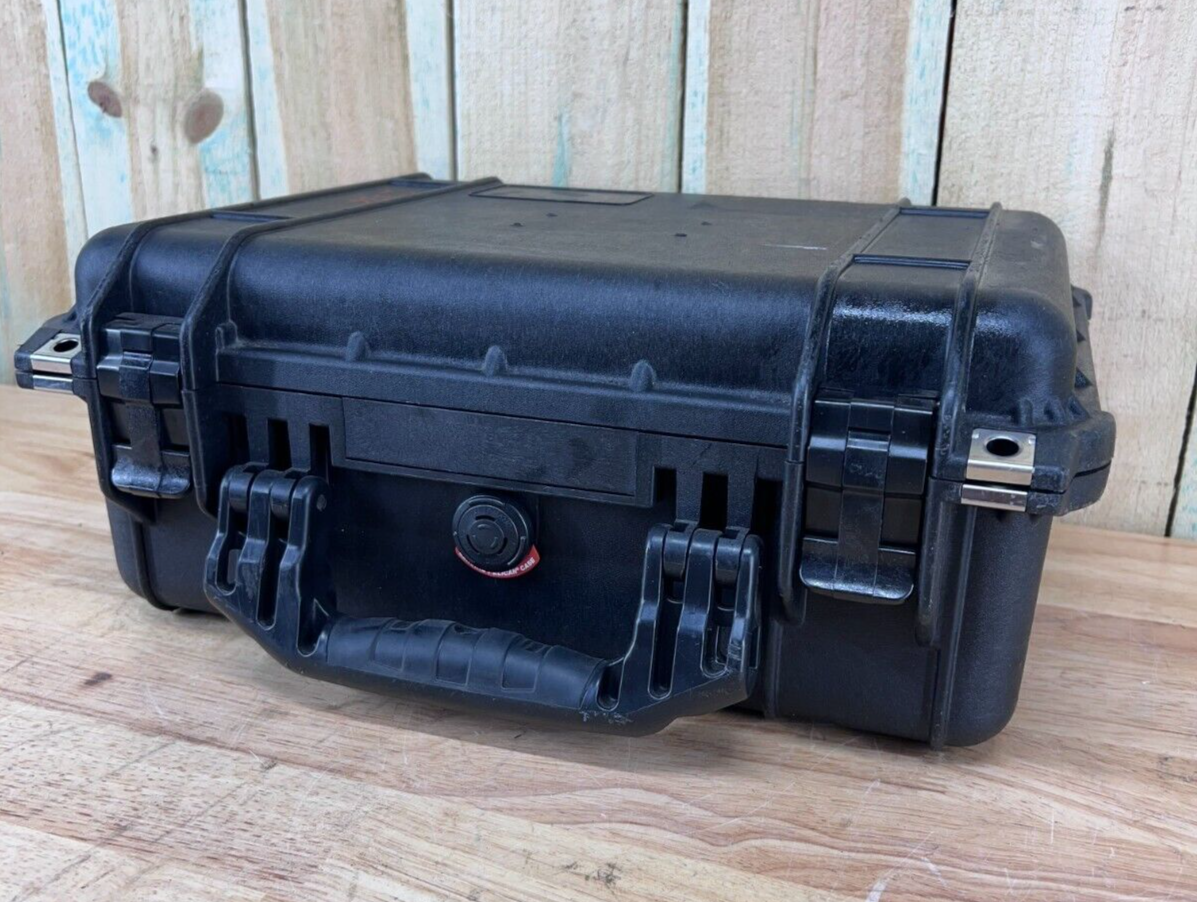 Pelican 1450 Black Hard Case Protector Waterproof Good Condition AB