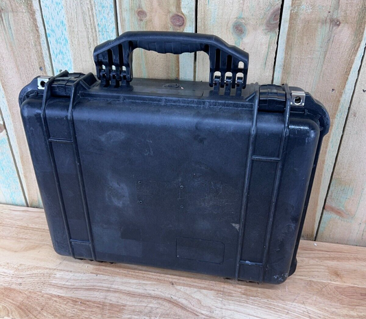 Pelican 1520 Hard Protector Case Good Condition A/B Waterproof Free Shippinf