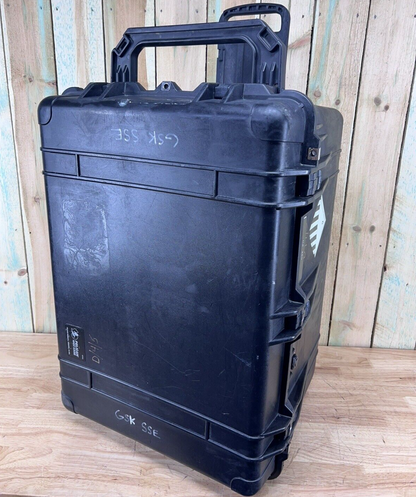 Pelican 1660 Protector Case Black Rolling Waterproof Good Condition AB