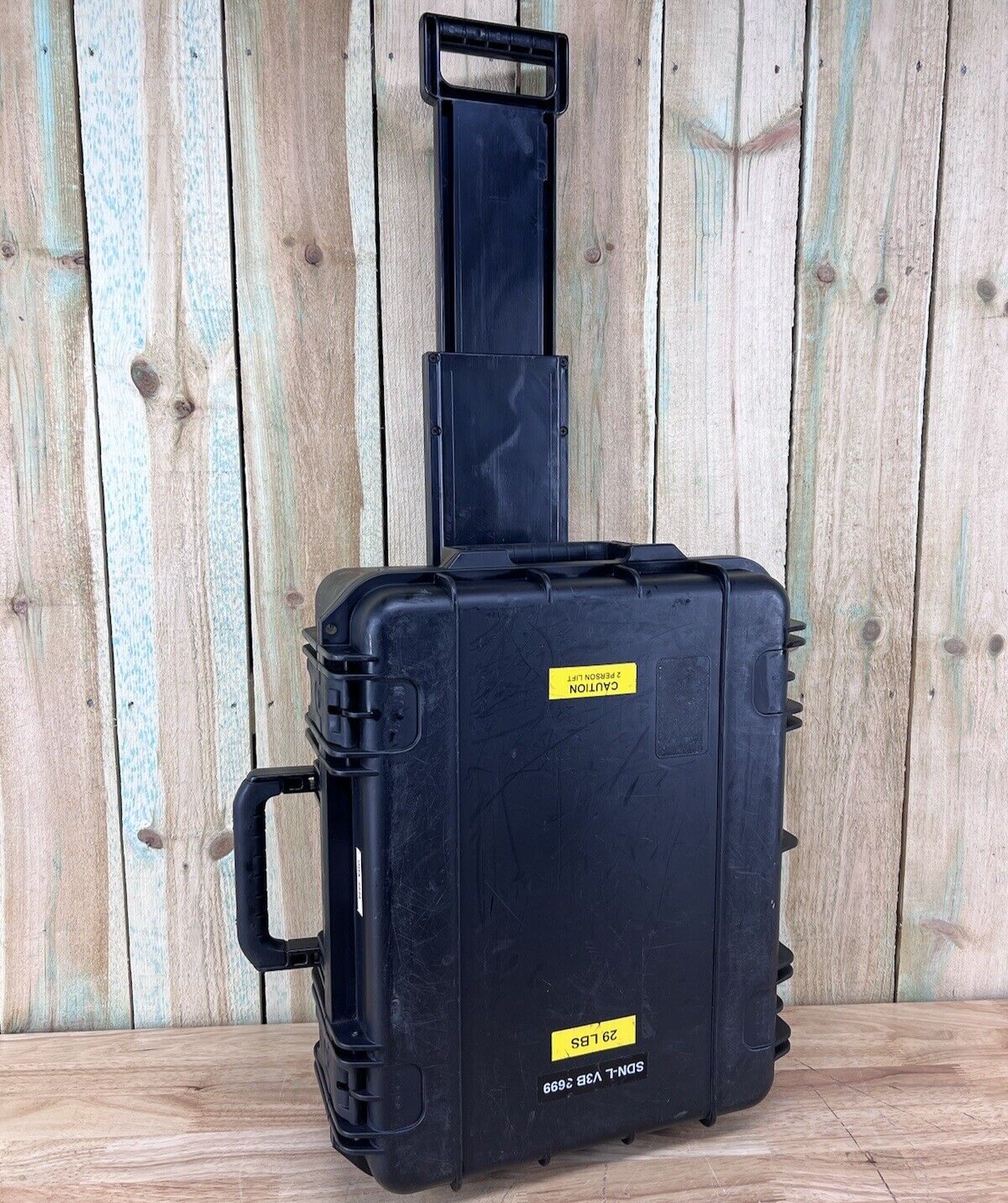 SKB iSeries 1914-8 Waterproof Rolling Case Carry On Great Condition AB Free Ship