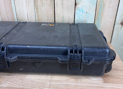 Pelican Storm IM3300 Long Rifle Case Black Rolling Used Condition B/C Free Ship
