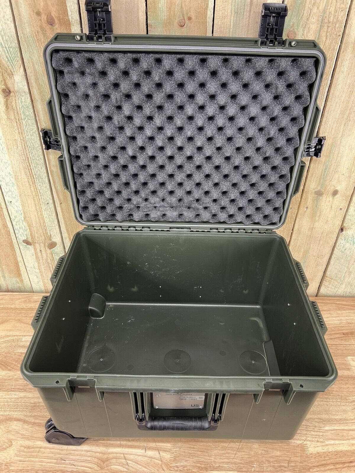 Pelican IM2750 Storm Case Green Waterproof Great Condition AB Free Ship